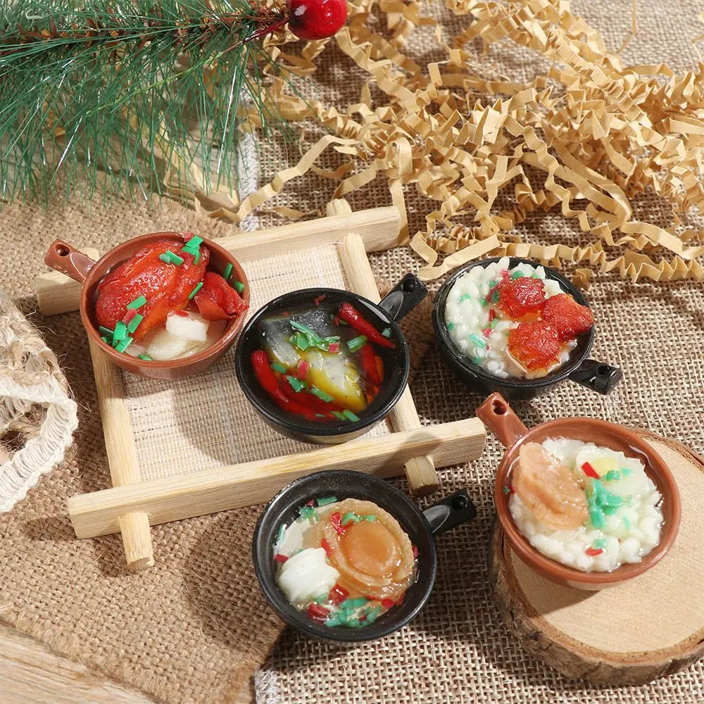 1 Pcs Random Miniature Dollhouse Chinese Rice Pastry casserole noodles dessert kitchen toy Fake Food toy Dollhouse Decoration