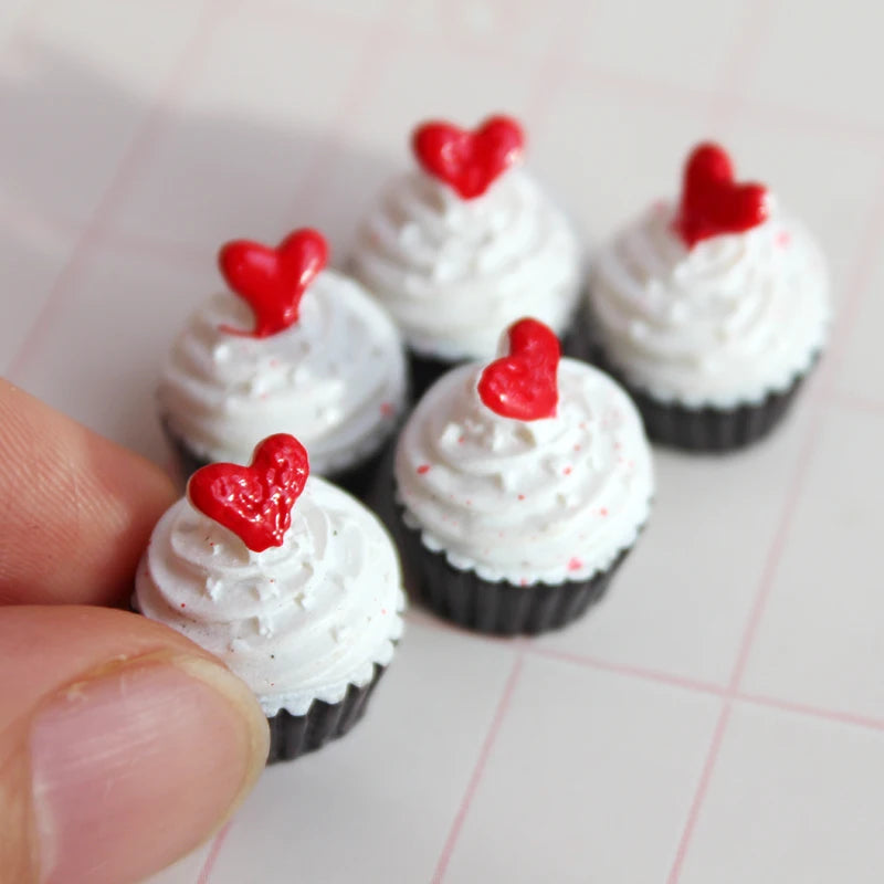 1/6 Scale Dollhouse Miniature Cake Bread DIY Dessert Mini Food for Doll House Kitchen Furniture Accessories