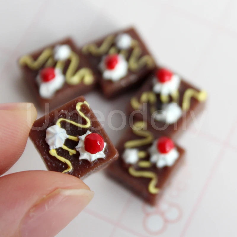 1/6 Scale Dollhouse Miniature Cake Bread DIY Dessert Mini Food for Doll House Kitchen Furniture Accessories