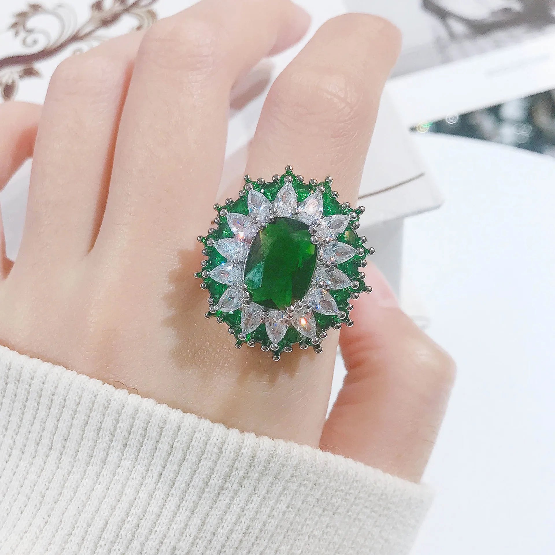Foydjew Artificial Simulation Emerald Set Royal Sapphires Color Treasure Pendants Necklaces Open Rings Inlaid Stud Earrings