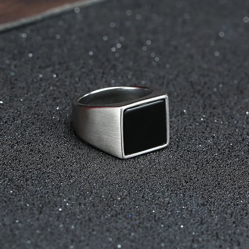 Vnox Gothic Punk Rings for Men Signet Rings Round Square Top Stamp Finger Band Chunky Boys Teens Rock Jewelry Fraternal Rings