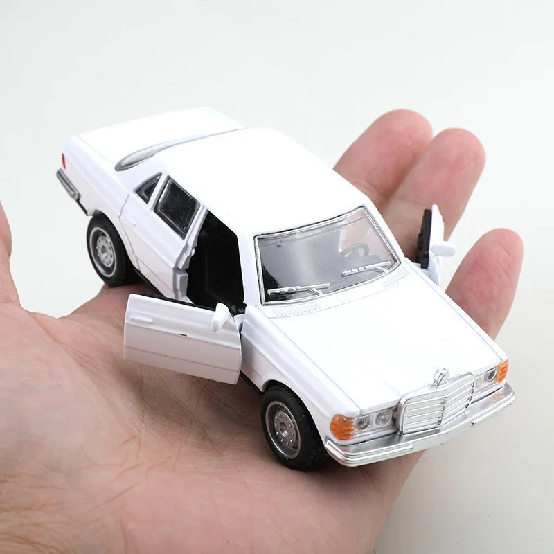 (bagged)1:36 Classical S-class, Alloy Model Car, Simulated Off-Road Vehicle, Children's Alloy Car, Boy's Toy Model, Car Ornament