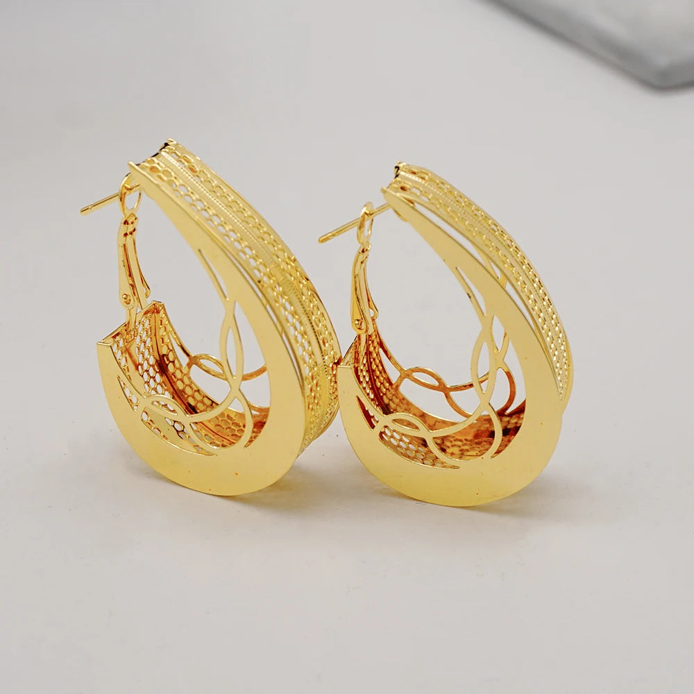 Fashion Dubai Jewelry Sets Gold Color Pendant Copper Classic Earrings Necklace For Women Daily Wear Party Anniversary Gifts