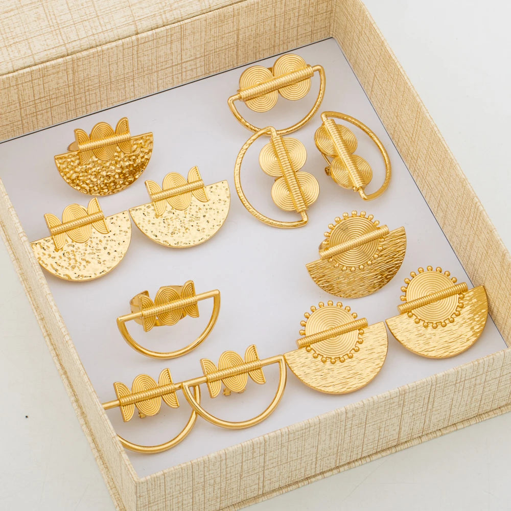 Trend Earrings and Ring Jewelry Set for Women18k Gold Plated Clip Earring and Finger Ring Set for Party Engagement Wedding Bride