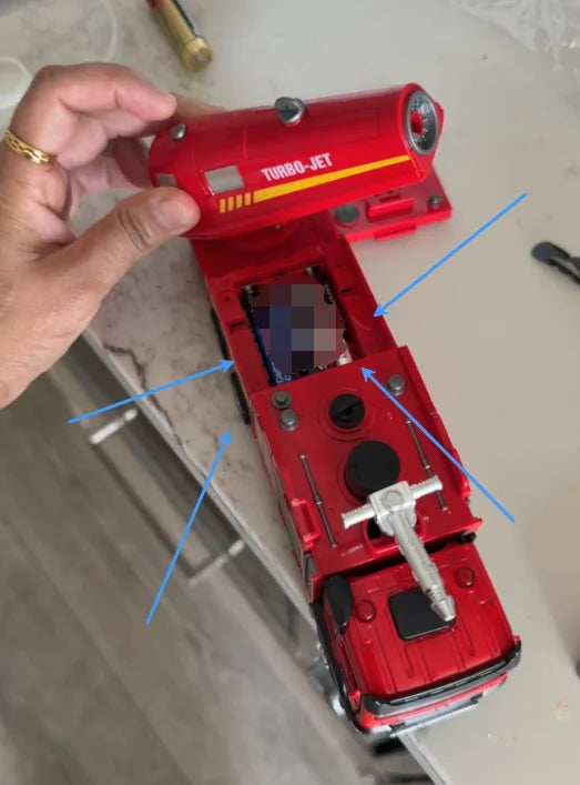 Fire Truck Diecast Simulation Sprinkler Toy with Light Music Water Spray Rescue Car Children's Toy Firefighter Truck