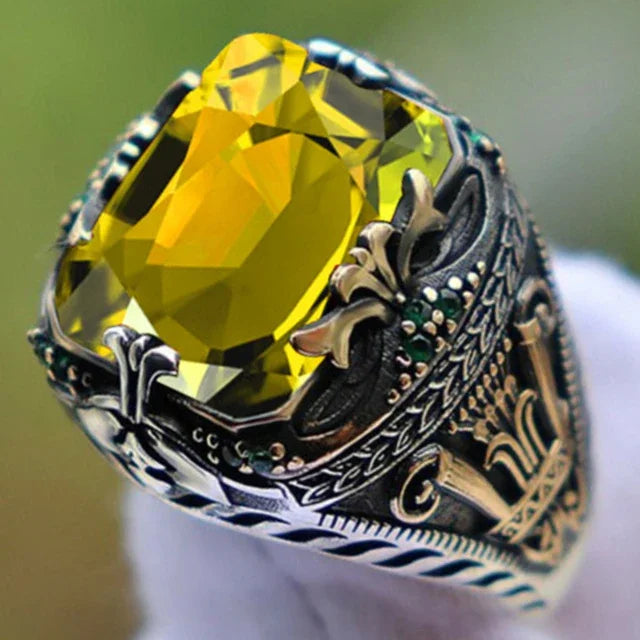 Inlaid Emerald Men's Luxury Ring Personality Retro Domineering Gem Sapphire Ring To Attend The Banquet Party Business Jewelry