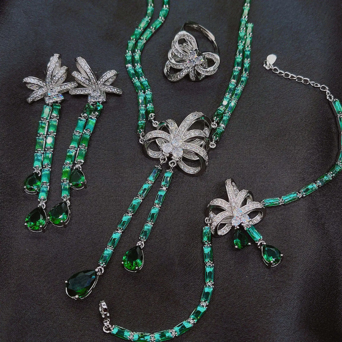 Luxury Micro-inlaid Full Zircon Long Tassel Earrings Bowknot Simulated Emerald Necklaces Bracelets Rings Jewelry Sets For Women