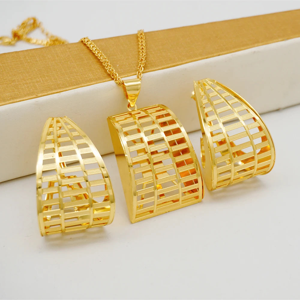 Fashion Dubai Jewelry Sets Gold Color Pendant Copper Classic Earrings Necklace For Women Daily Wear Party Anniversary Gifts