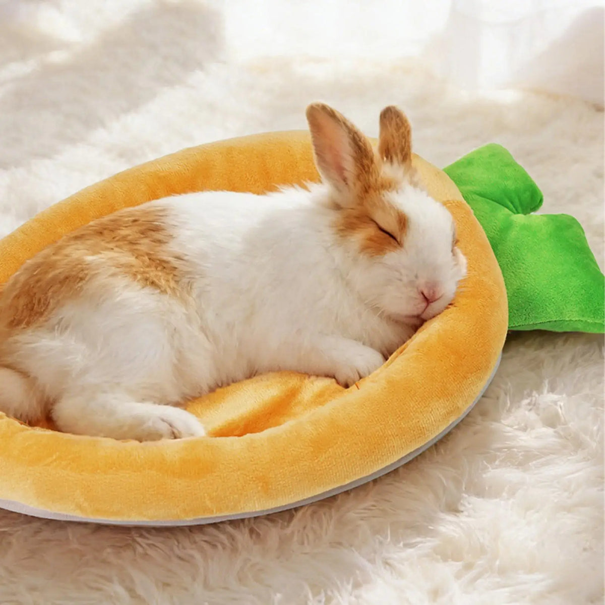Warm Carrot Shaped Bunny Mat Soft Breathable Cute Sofa Mat for Pet Small Animal Hamster Bunny Puppy Kitty Sleeping Bed Mat