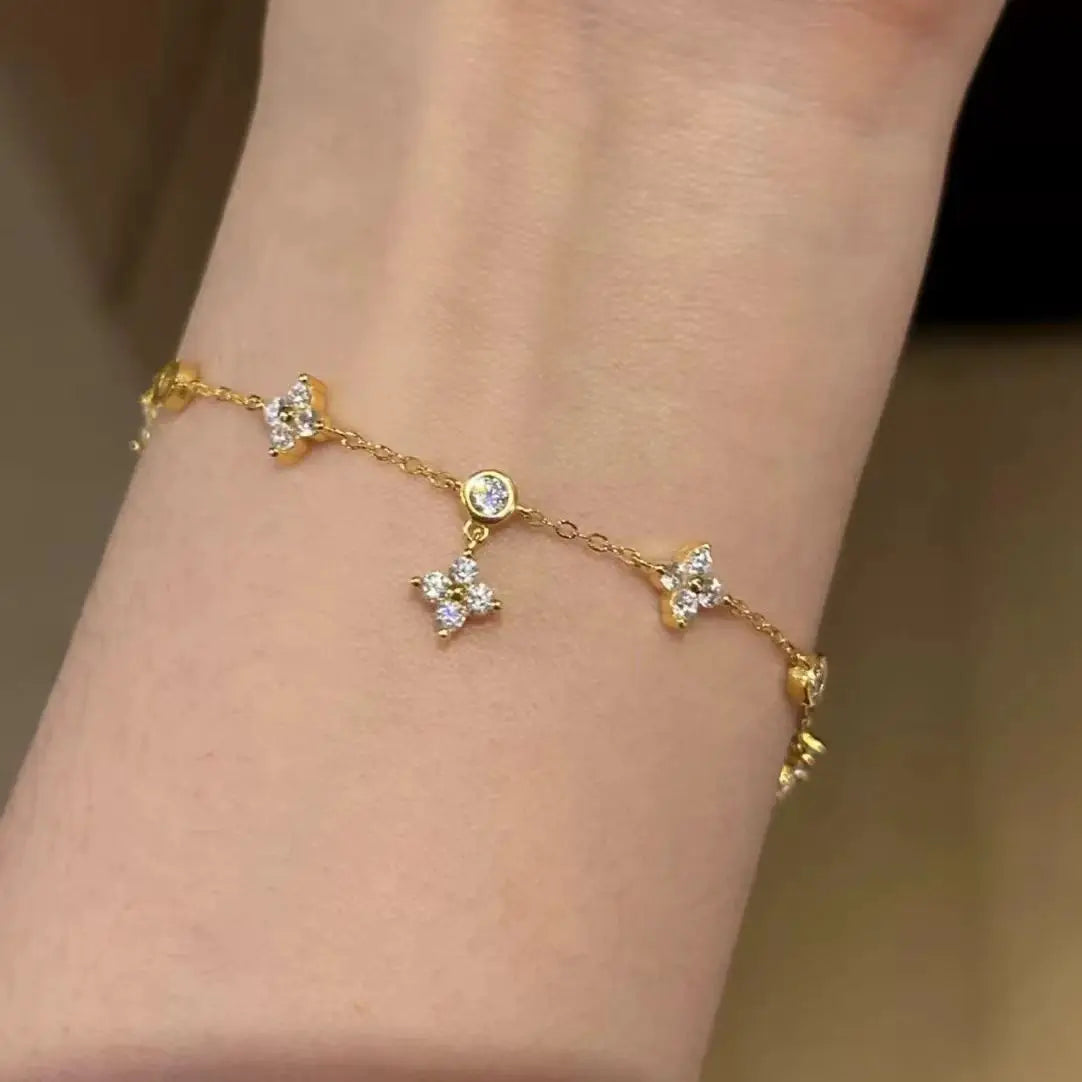 LGKGL Read S925 Sterling Silver Plated 18K Gold Sparkling Zircon Flower Necklace for Women Girl Exquisite Party Jewelry Gifts