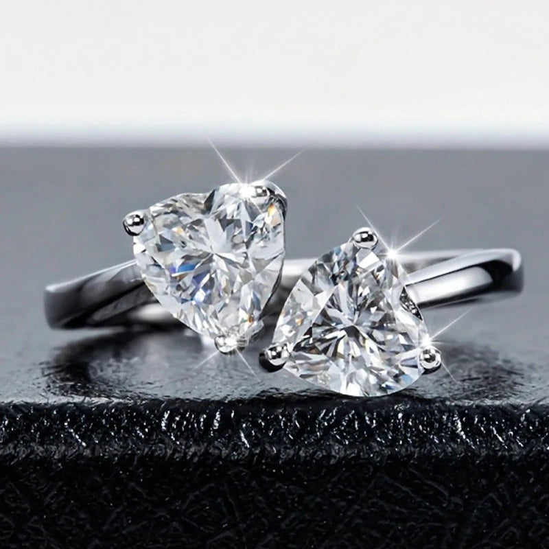 925 silver heart-shaped 2 carat moissanite adjustable ring is fashionable and simple, suitable for daily life and wedding