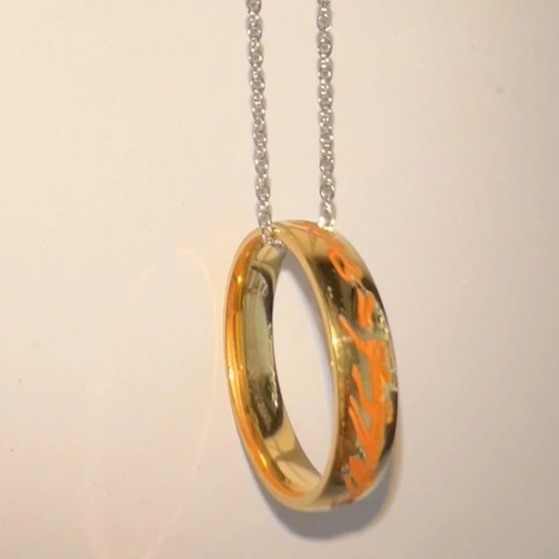 Lord of the one Rings thick chain advanced pearl chain movie with the same necklace ring hip-hop 3D carving inside and outside.