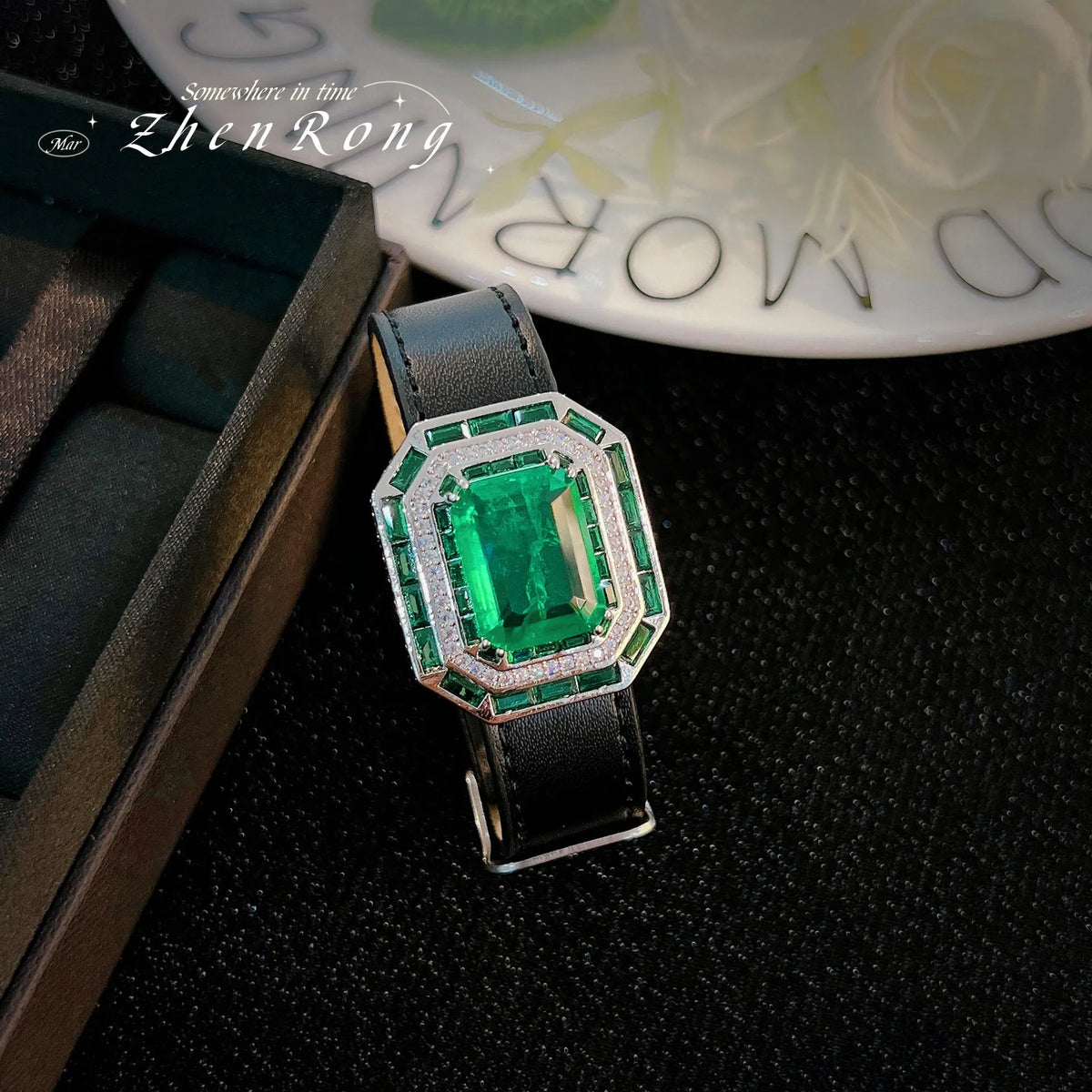 Foydjew New Luxury Designer Jewelry Simulation Emerald Green Pendant Necklaces For Women High Quality Wristband Bracelets Sets