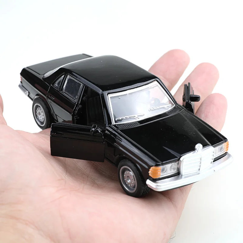 (bagged)1:36 Classical S-class, Alloy Model Car, Simulated Off-Road Vehicle, Children's Alloy Car, Boy's Toy Model, Car Ornament