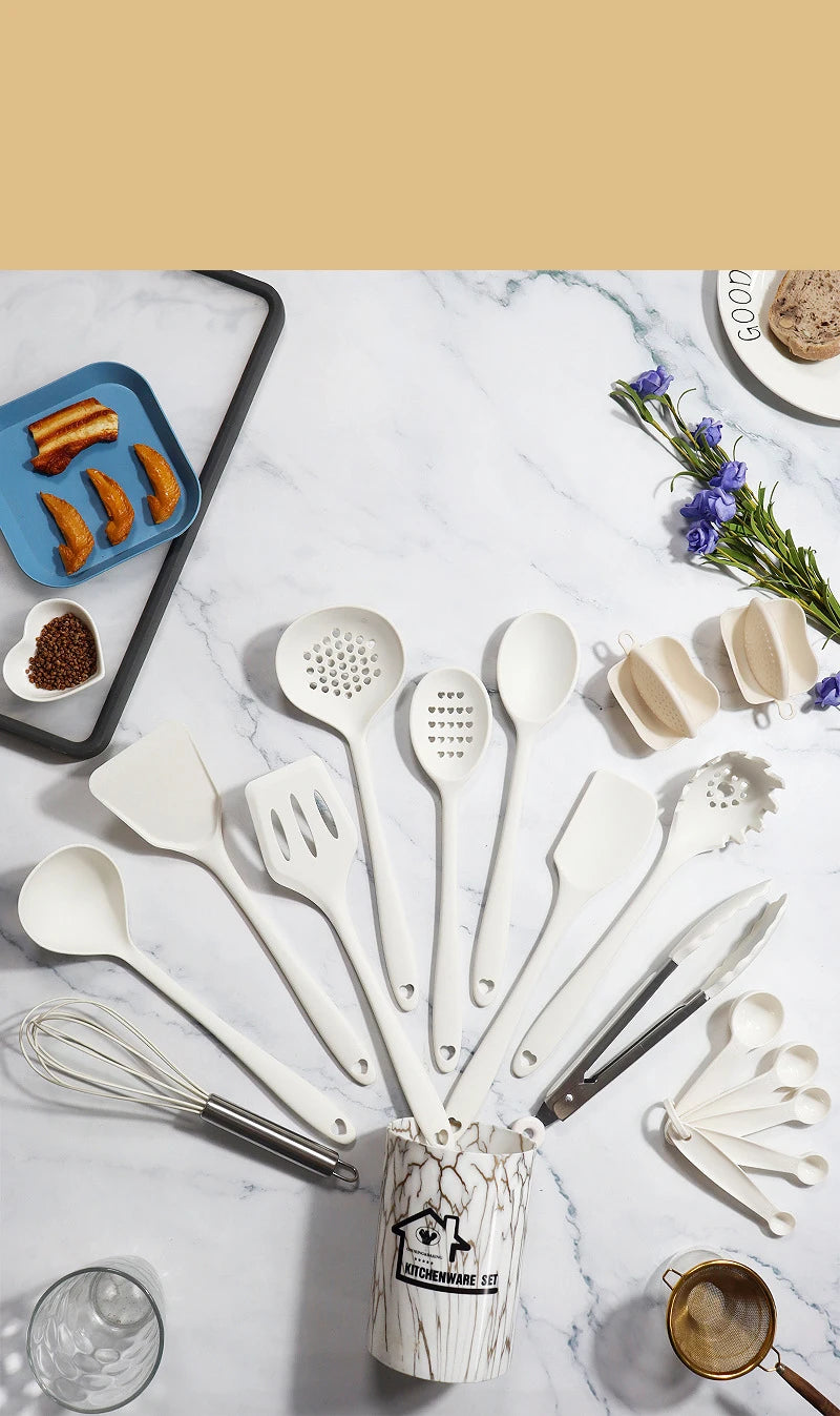 Pink 18Pcs Food Grade Silicone Kitchen Cookware Utensils Turner Spatula Measuring Spoon Practical Cooking Tool Kitchenware Set
