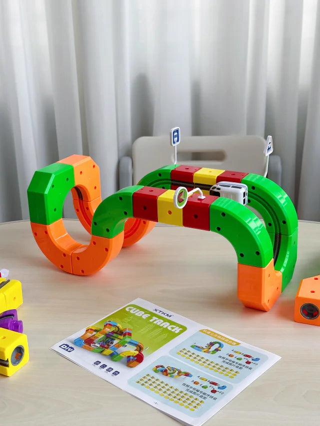 Electric Magnetic Track Set With Anti-Gravity Vehicles - 100+ Pieces Stem Building Toys, Creative Diy Railway For Kids Gift Toy