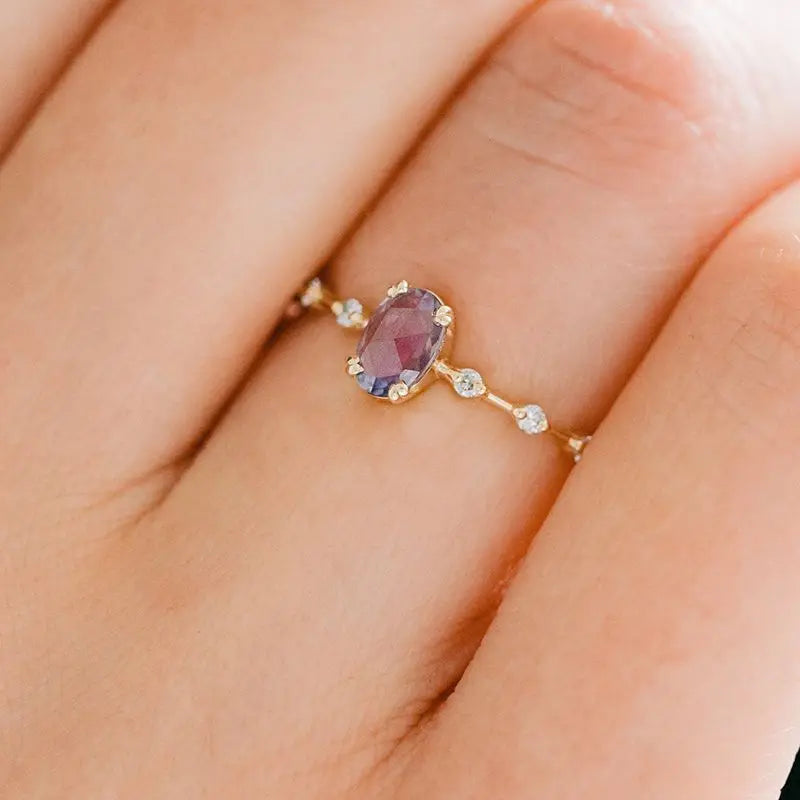 Trendy 18K Gold Plated Engagement Ring for Women Luxury Fashion Elegant Purple Crystal Wedding Rings Party Jewelry Gifts