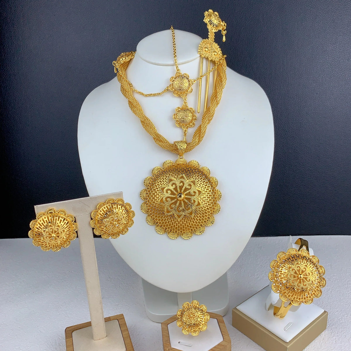 Ethiopian Dubai 24k Plated Gold 6PCS Jewelry Set For Woman African Indian Big Pendant Necklace Wedding Engagement Gifts