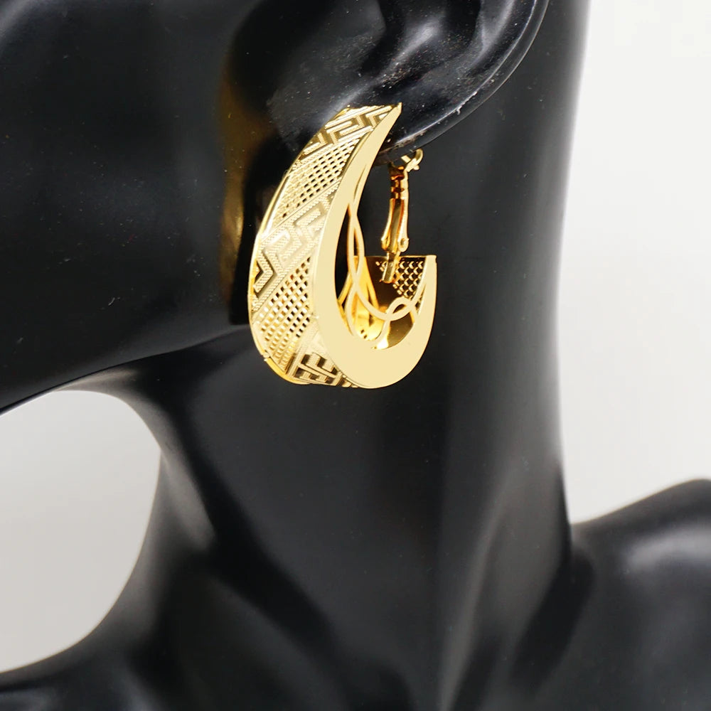 Fashion Dubai Jewelry Sets Gold Color Pendant Copper Classic Earrings Necklace For Women Daily Wear Party Anniversary Gifts
