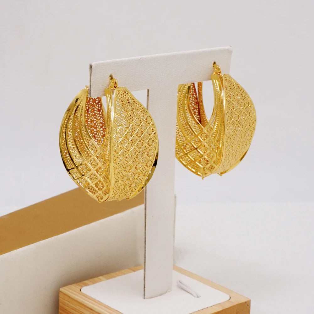 Fashion Dubai Jewelry Sets Gold Color Pendant Copper Classic Earrings Necklace For Women Daily Wear Party Anniversary Gifts