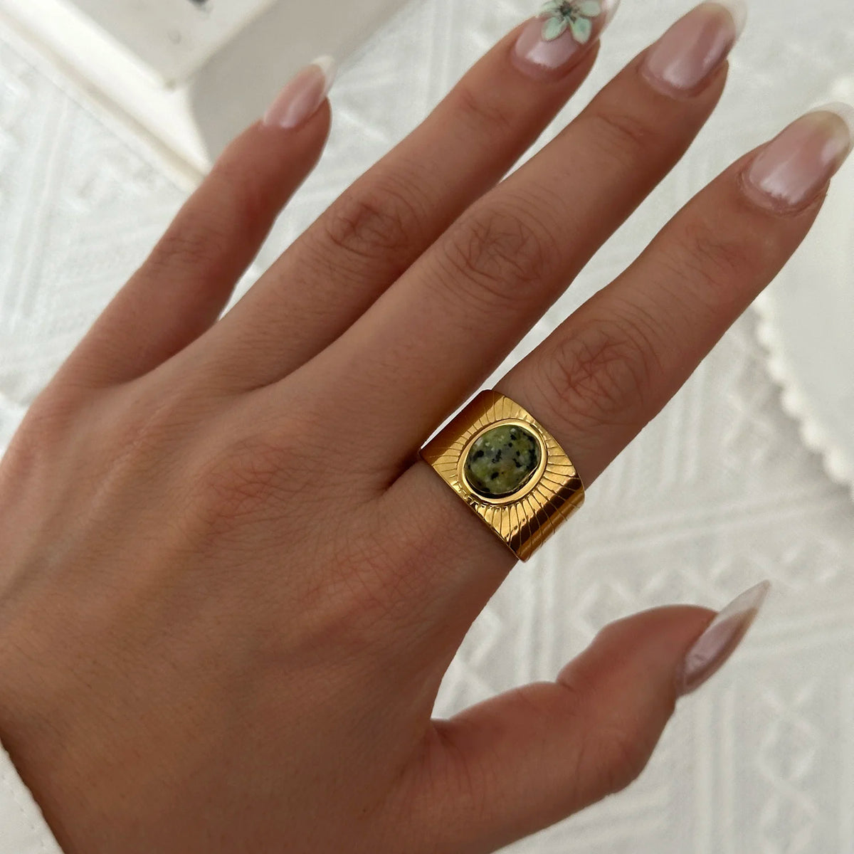 Stainless Steel French Vintage Ethnic Color Gemstone Ring for Women Punk Personality Stackable Open Finger Ring Hand Jewelry