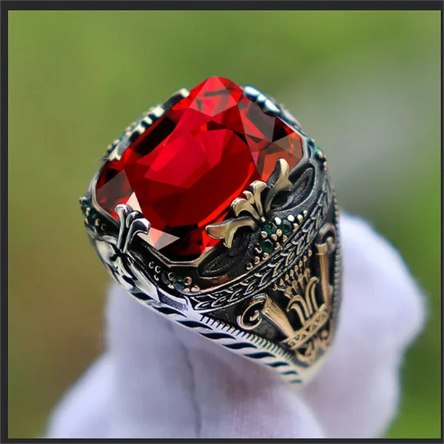 Inlaid Emerald Men's Luxury Ring Personality Retro Domineering Gem Sapphire Ring To Attend The Banquet Party Business Jewelry