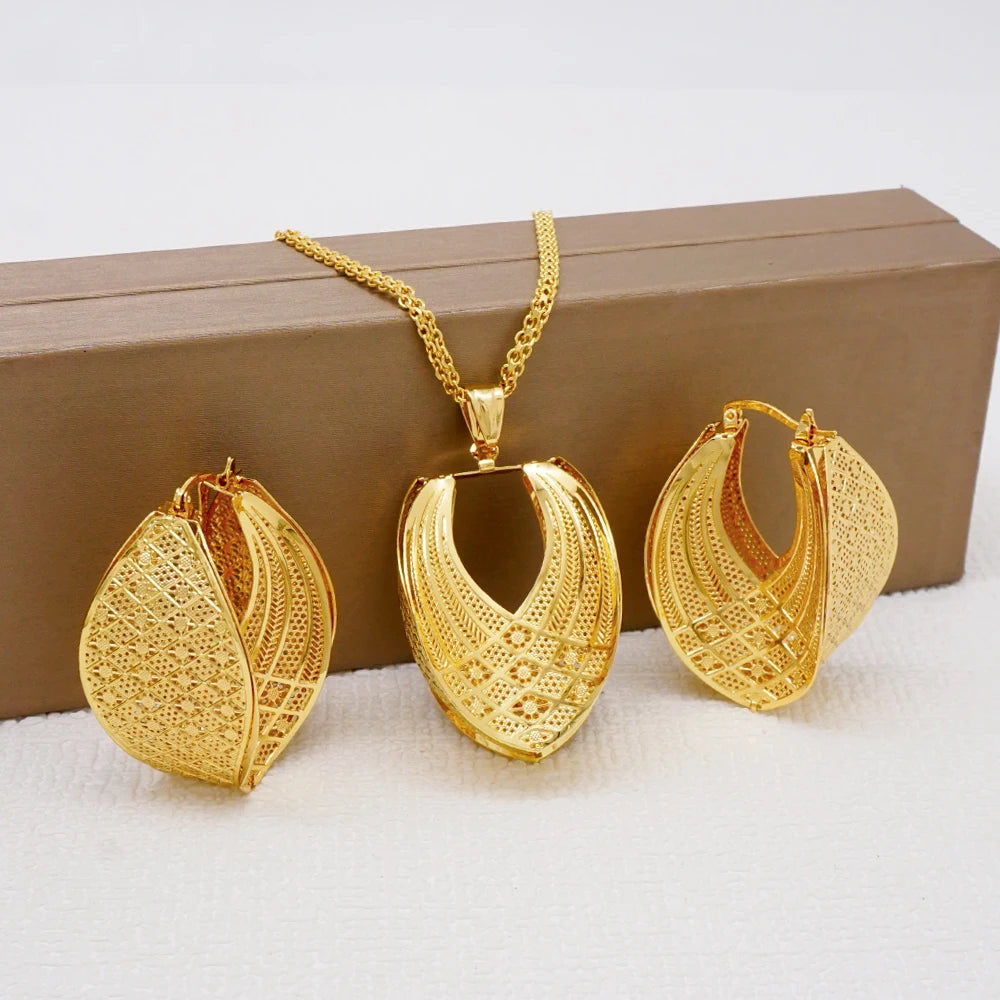 Fashion Dubai Jewelry Sets Gold Color Pendant Copper Classic Earrings Necklace For Women Daily Wear Party Anniversary Gifts