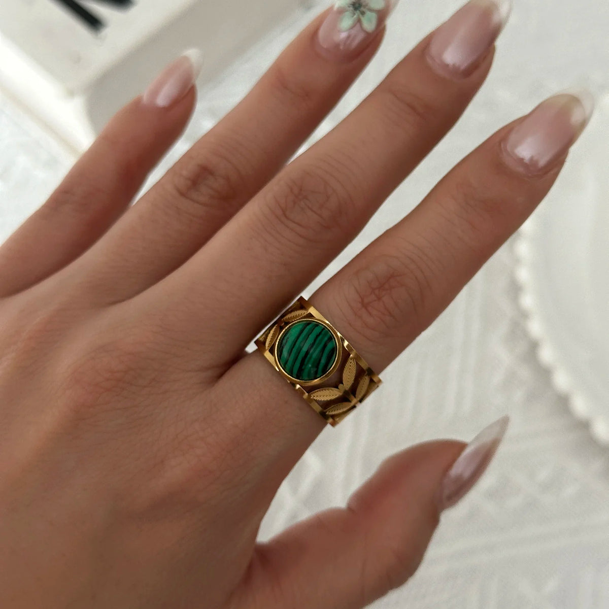 Stainless Steel French Vintage Ethnic Color Gemstone Ring for Women Punk Personality Stackable Open Finger Ring Hand Jewelry