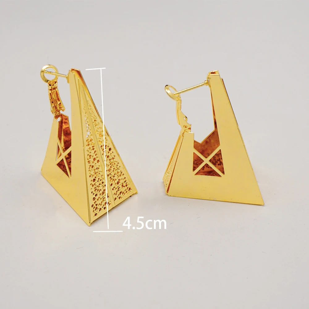 Fashion Dubai Jewelry Sets Gold Color Pendant Copper Classic Earrings Necklace For Women Daily Wear Party Anniversary Gifts
