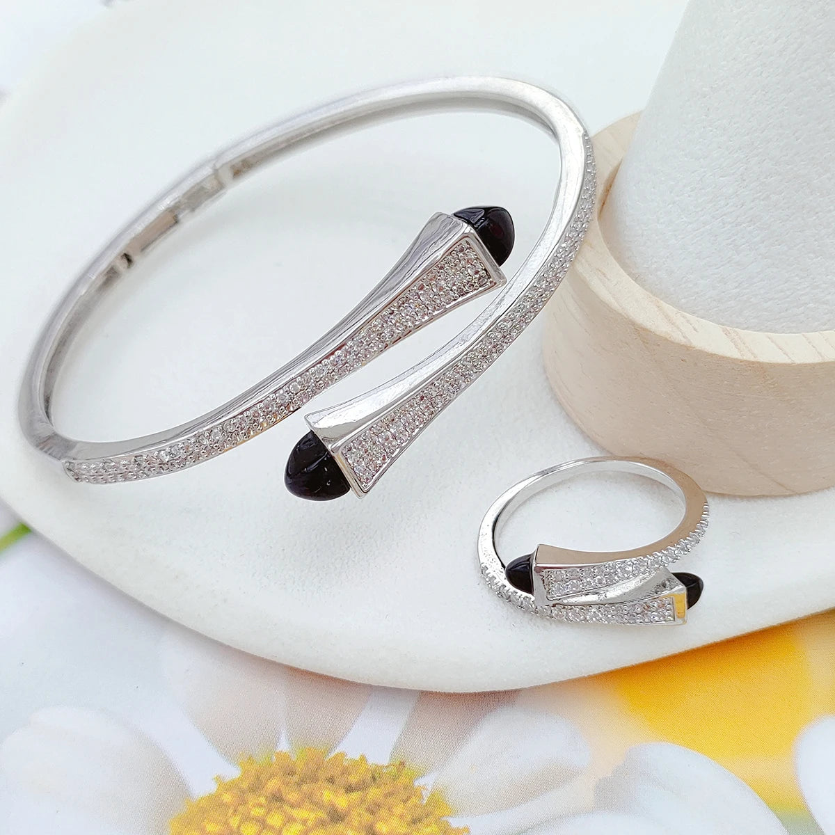 2025 New Cute Women Fashion Bracelet & Ring Set Candy color stone Simple Open Cuff Bangle Ring Arab Middle Eastern Jewelry Set
