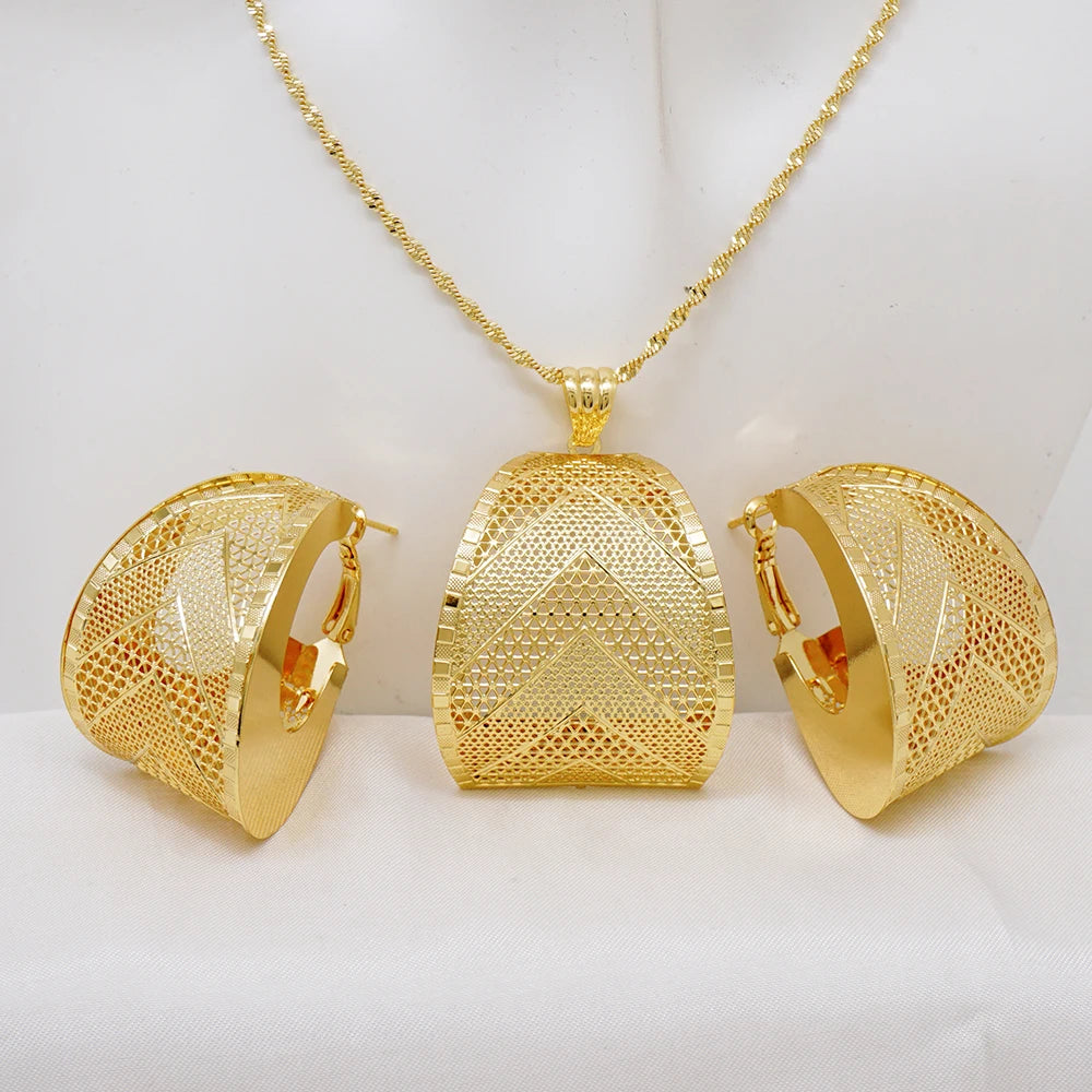 Fashion Dubai Jewelry Sets Gold Color Pendant Copper Classic Earrings Necklace For Women Daily Wear Party Anniversary Gifts