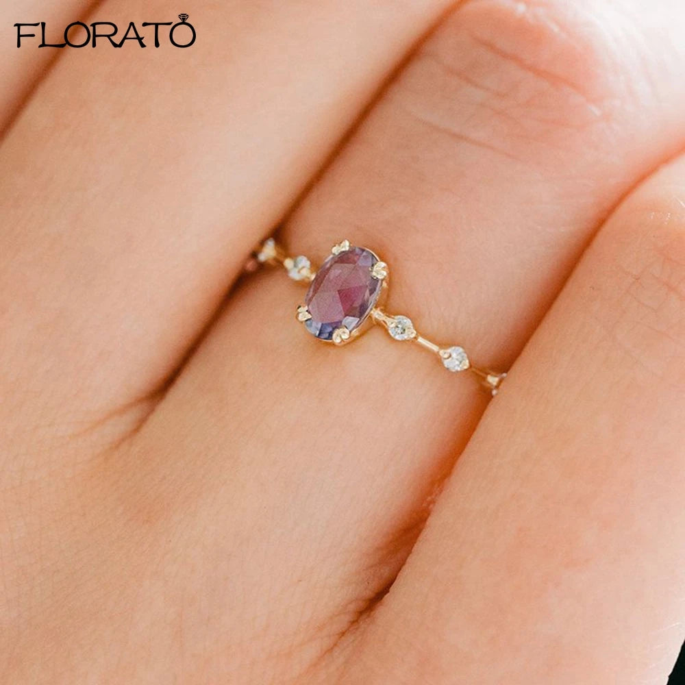 Trendy 18K Gold Plated Engagement Ring for Women Luxury Fashion Elegant Purple Crystal Wedding Rings Party Jewelry Gifts