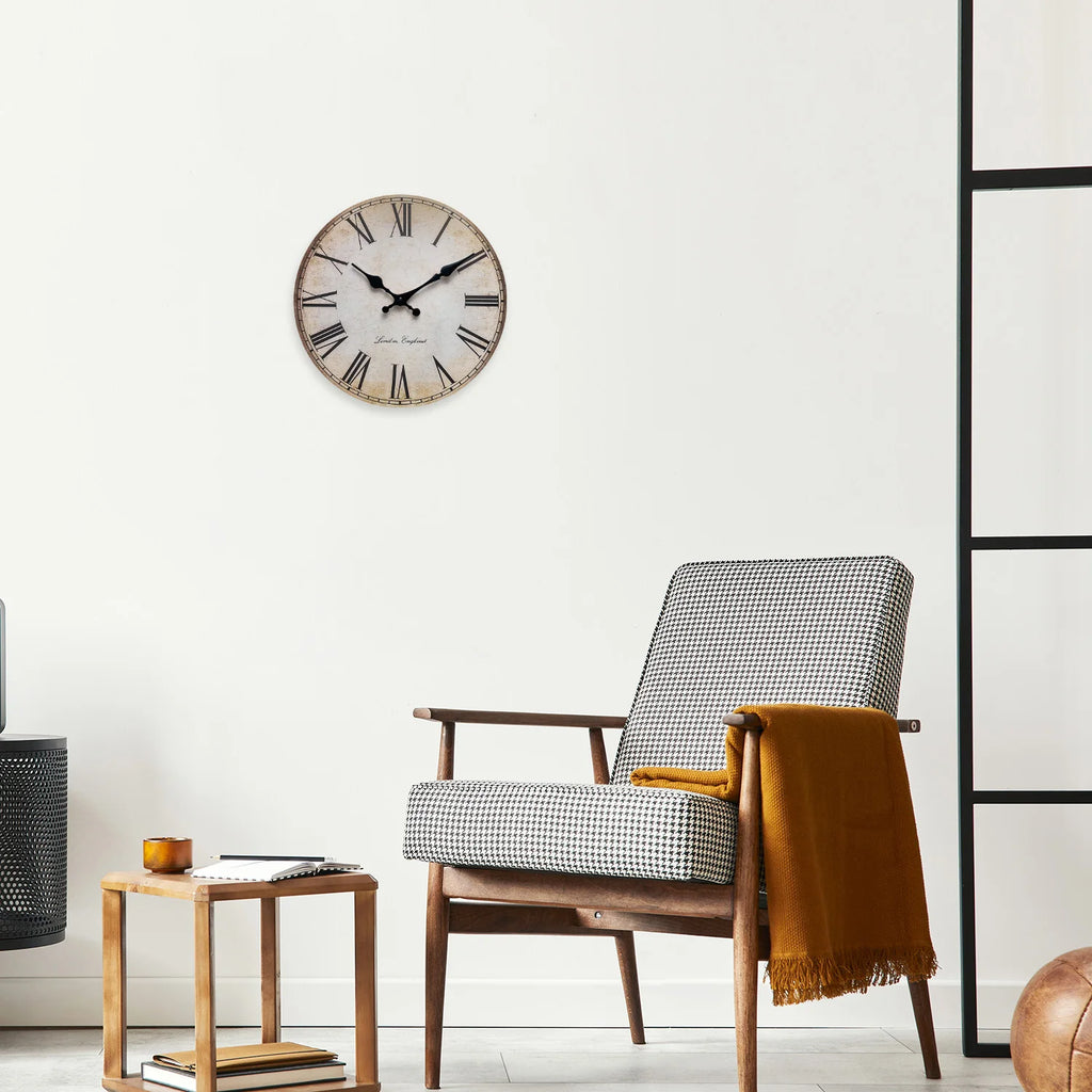European-Style Retro Roman Numeral Wooden Wall Clock for Living Room, Bedroom, Kitchen, Home Decoration, Silent Quartz Clock, Holiday Gift, 10 Inches, 12 Inches (No Battery)