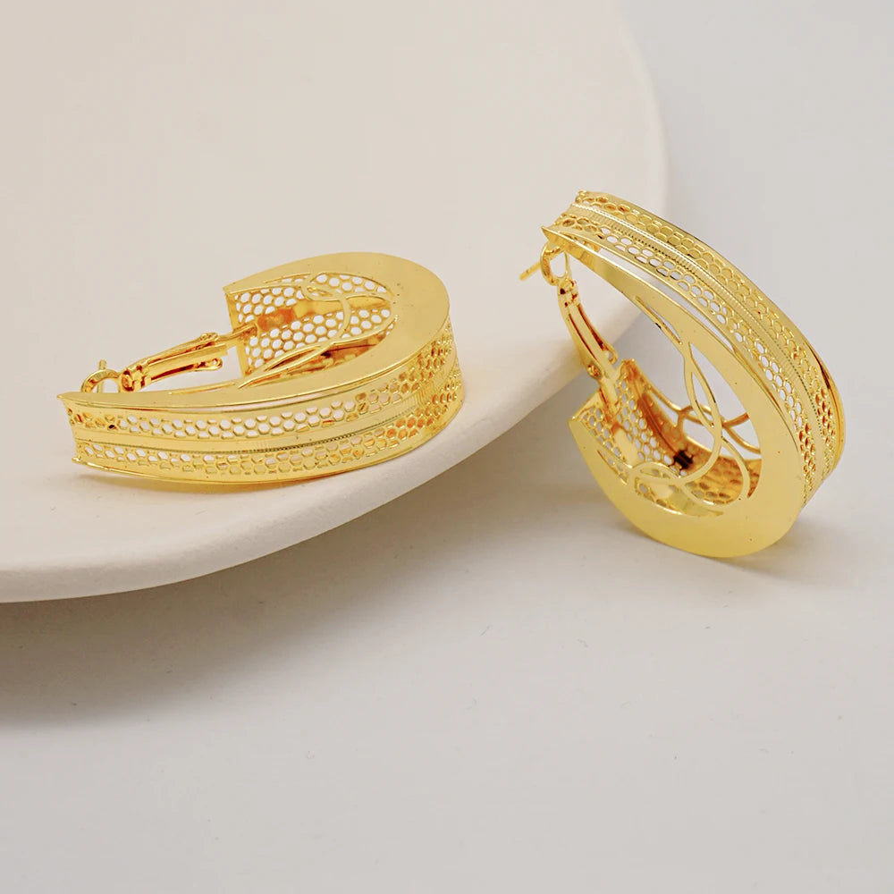 Fashion Dubai Jewelry Sets Gold Color Pendant Copper Classic Earrings Necklace For Women Daily Wear Party Anniversary Gifts