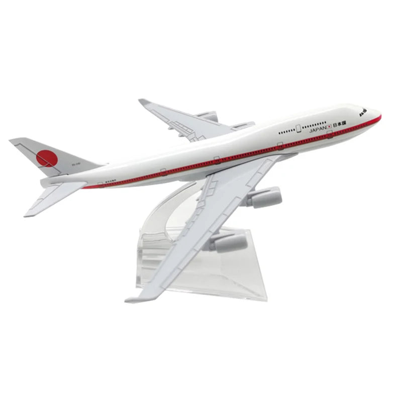 15CM 6inch Diecast Alloy 747 British Malaysia Airways B747 Airlines For Collection Friend Gift