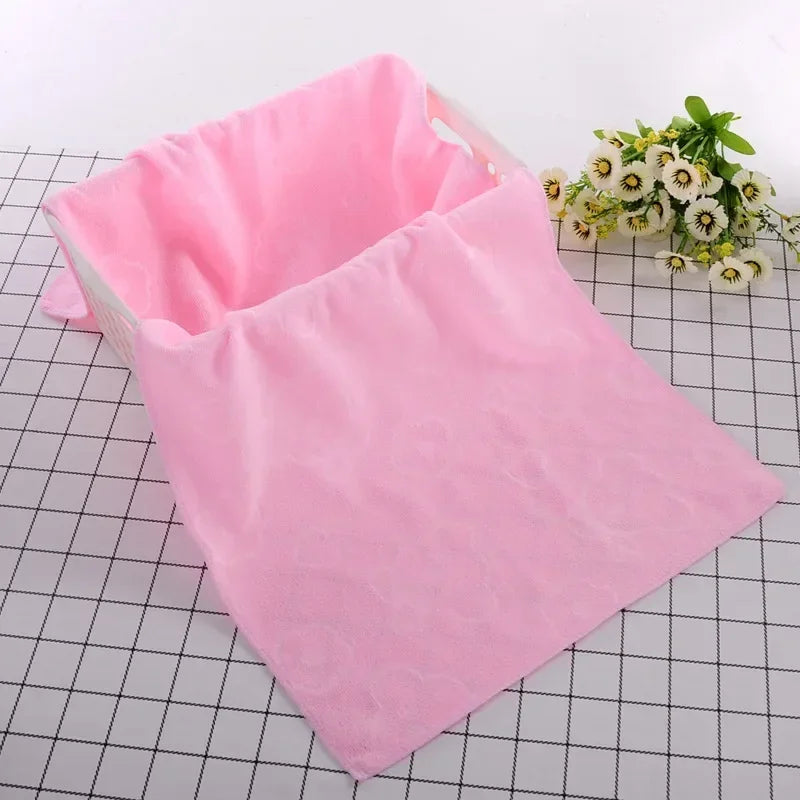 Quick Drying Dog and Cat Towels Soft Fiber Towels Absorbent Bath Towel Pet Bathrobe Convenient Cleaning Towel Pet Supplies