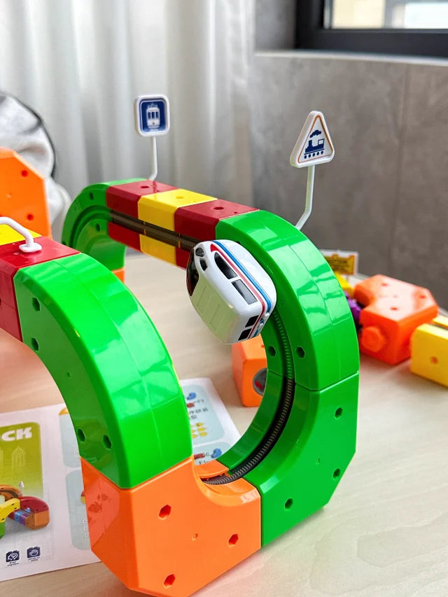 Electric Magnetic Track Set With Anti-Gravity Vehicles - 100+ Pieces Stem Building Toys, Creative Diy Railway For Kids Gift Toy