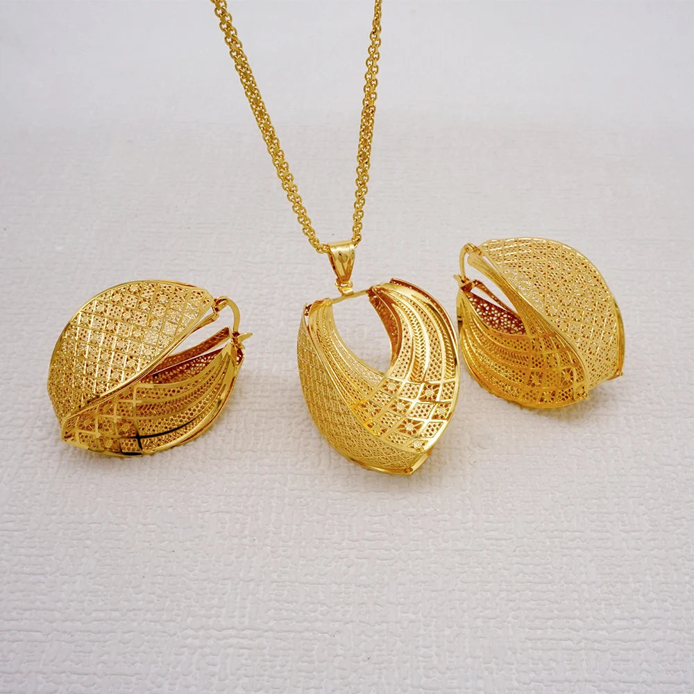 Fashion Dubai Jewelry Sets Gold Color Pendant Copper Classic Earrings Necklace For Women Daily Wear Party Anniversary Gifts