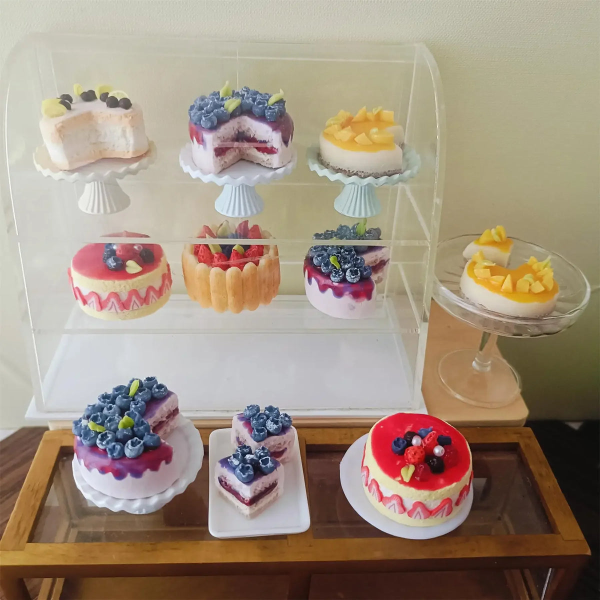 Mini 1/6 Scale Fruit Cake Dollhouse Accessory Eco-Friendly Clay Halloween Christmas Birthday Gift for Collectors