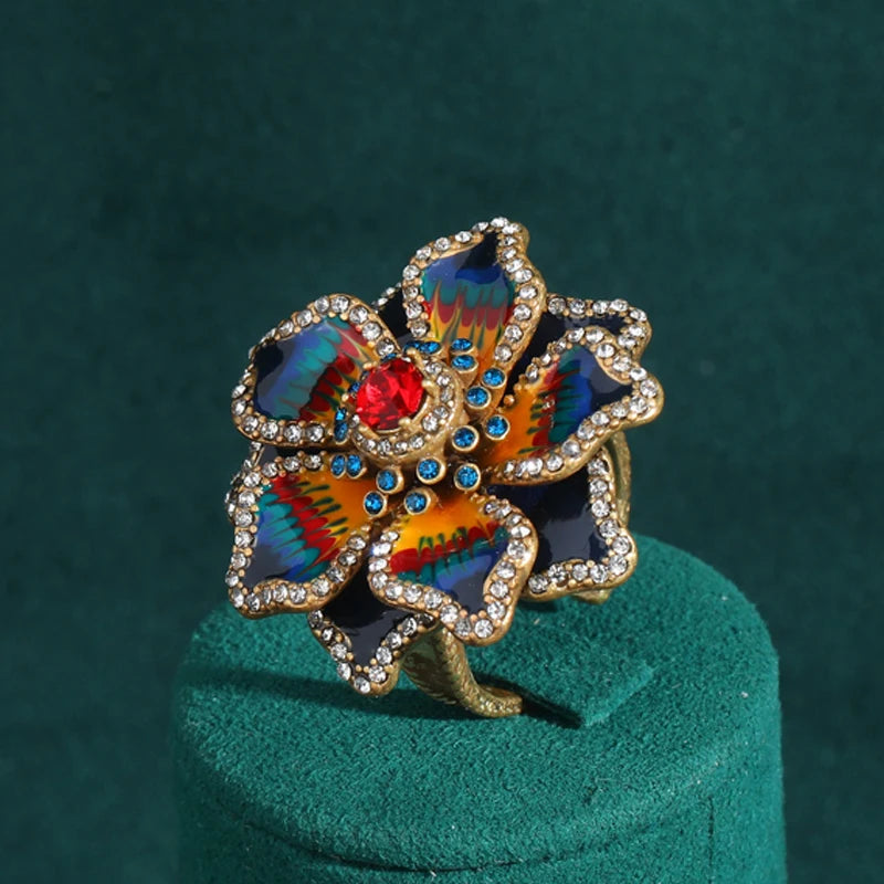 Vintage Elegant Large Flower Rings for Women Luxury Designer Colorful Rhinestones Rose Camellia Bee Antique Jewelry Wedding