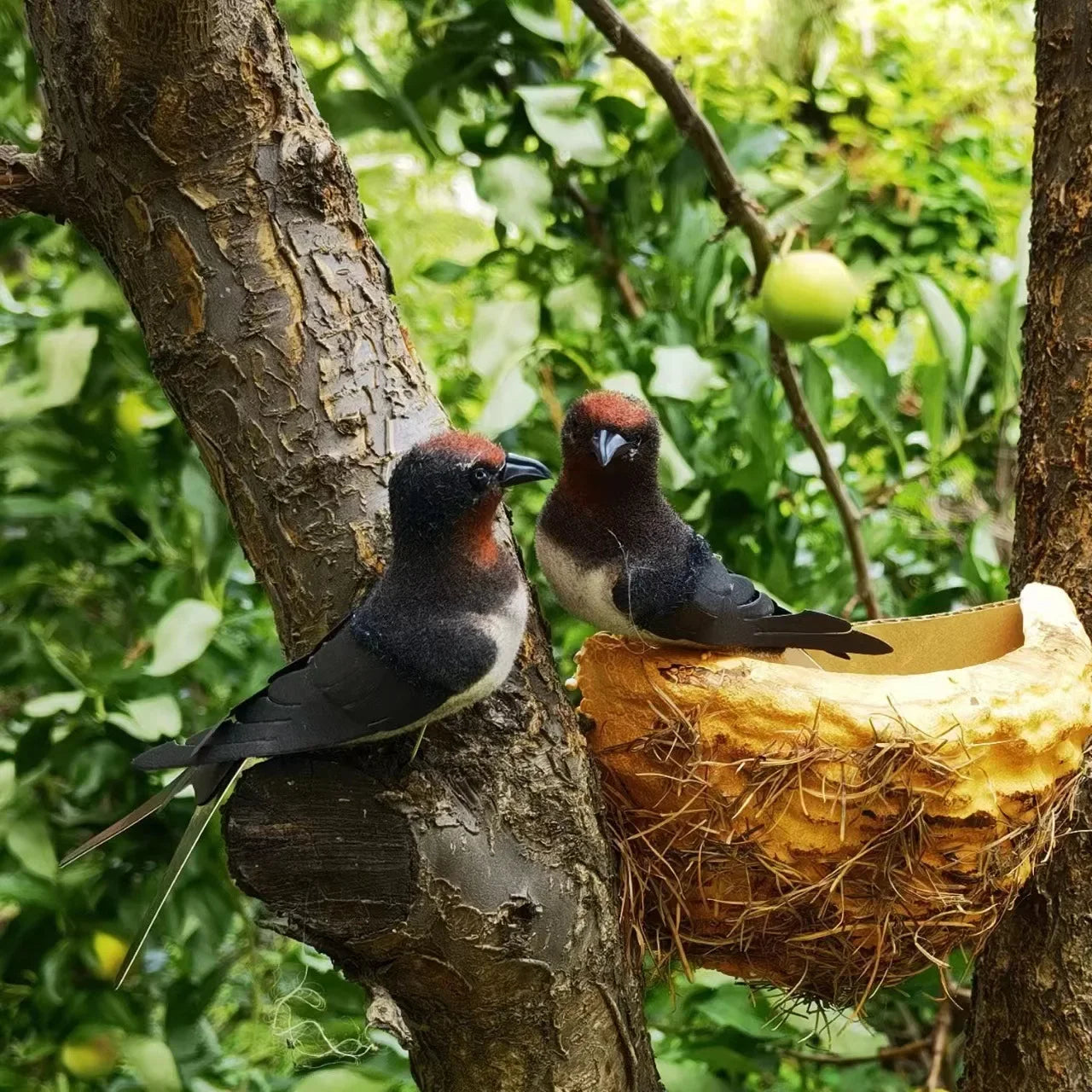 Artificial Swallow and Nest Decor Set High Simulation Craftsmanship Durable for Garden Patio Wedding and Indoor Decoration