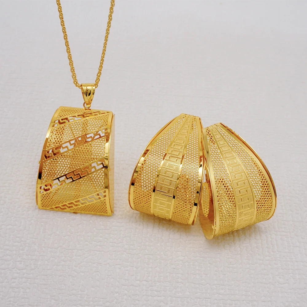 Fashion Dubai Jewelry Sets Gold Color Pendant Copper Classic Earrings Necklace For Women Daily Wear Party Anniversary Gifts