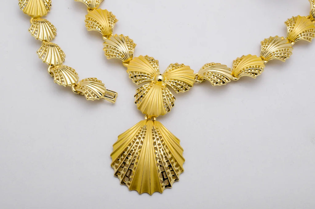 Sunny Jewelry Set Costume Shell Earrings Necklace Bracelet Ring Simple Design Gold Plated For Women Bridal Wedding Party