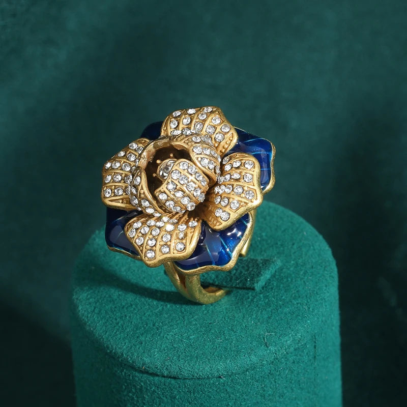 Vintage Elegant Large Flower Rings for Women Luxury Designer Colorful Rhinestones Rose Camellia Bee Antique Jewelry Wedding