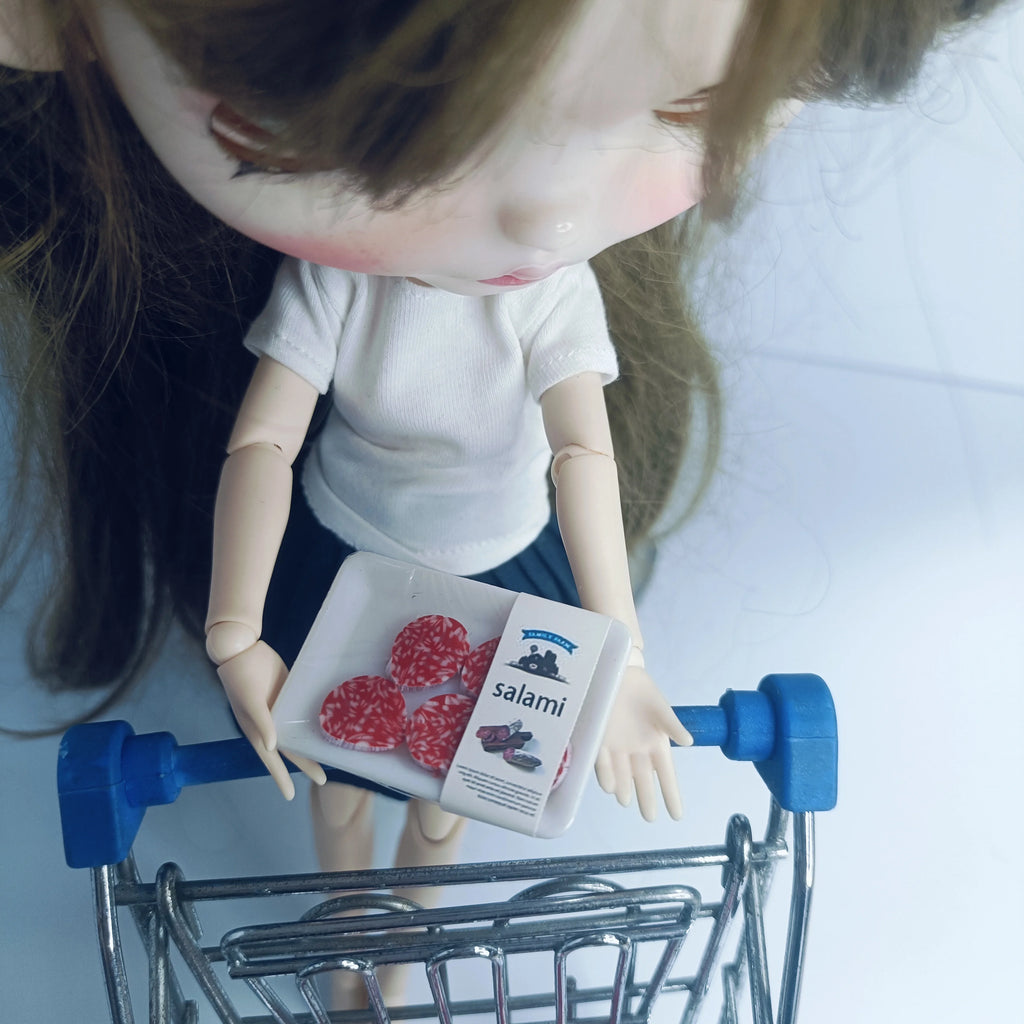 New 1BOX 1/12 Dollhouse Miniature Supermarket Food Simulation Beefsteak Salmon Bacon Chicken Beef Roll for Doll House Accessorie