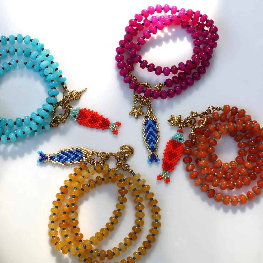 Elegant eye-catching summer fashion accessory jewelry Bohemian style colored bead necklace with hand knitting fish pendant