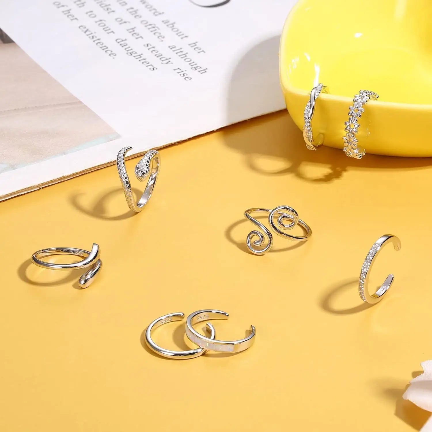 Fansilver S925 Sterling Silver Toe Rings for Women Adjustable White Gold Plated Flower Summer Beach Open Toe Rings Foot Jewelry