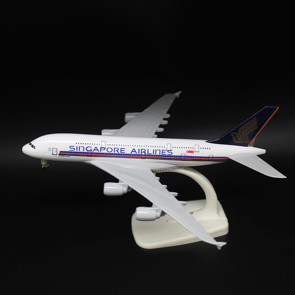 20CM 8inch Diecast Alloy Airlines A380 A350 A330 Beluga For Collection Friend Gift