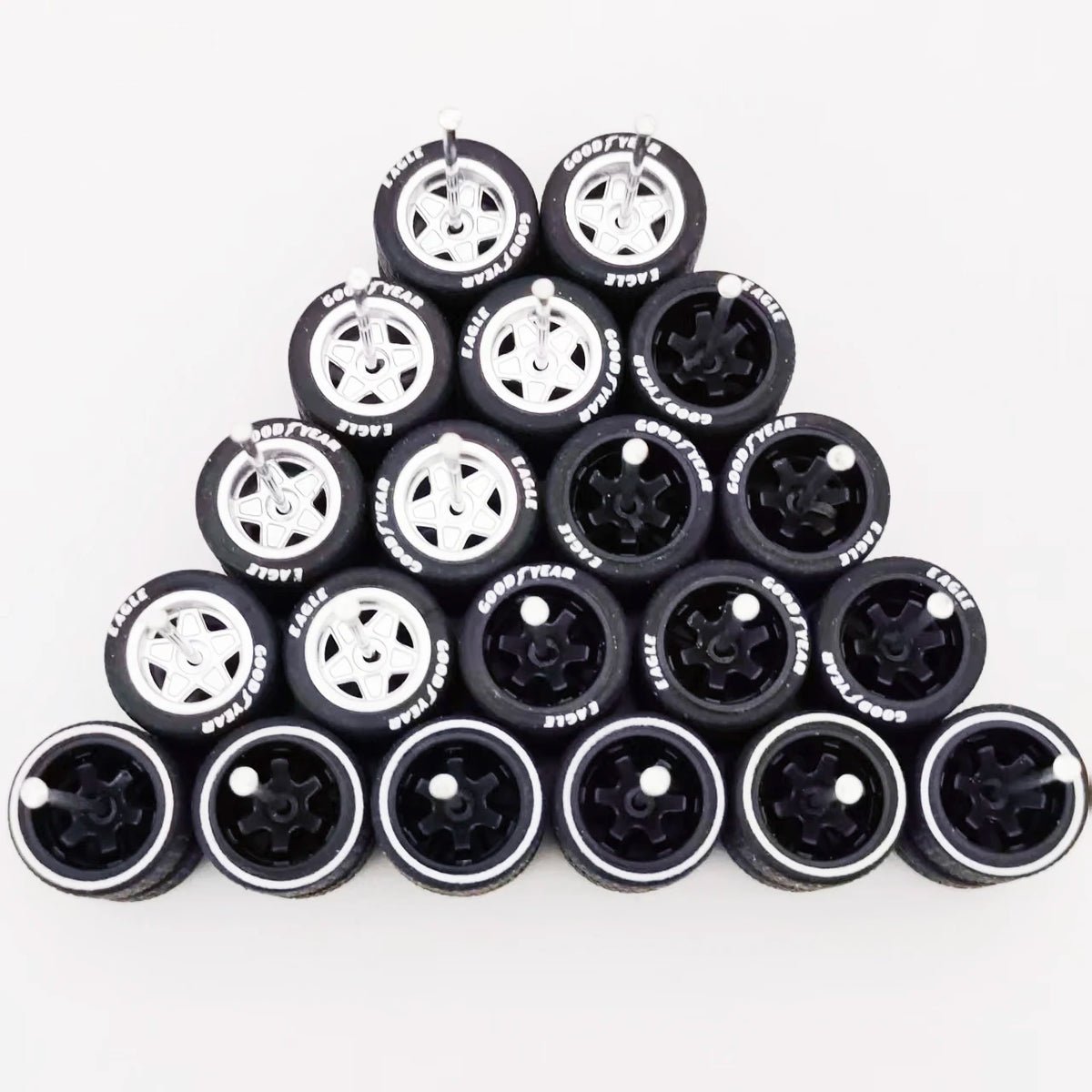 10 Sets 11/12/13/14/17mm 1/64 Alloy Car Wheels Rubber Tires W Axle for HW/Matchbox/Domeka/Evo 1:64 Car Model SUV Off Road Truck