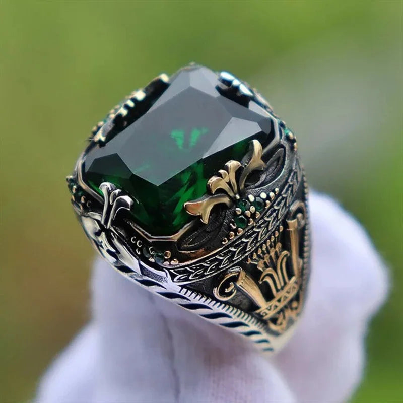 Inlaid Emerald Men's Luxury Ring Personality Retro Domineering Gem Sapphire Ring To Attend The Banquet Party Business Jewelry
